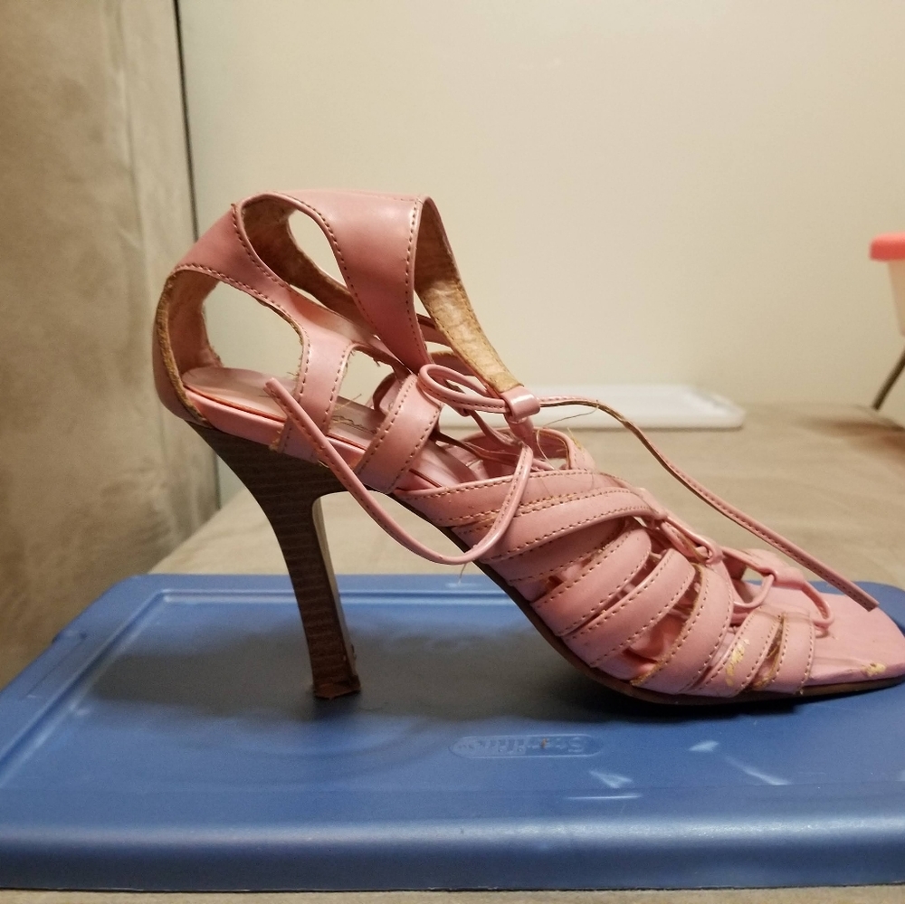 Pink crisscross ankle heel
